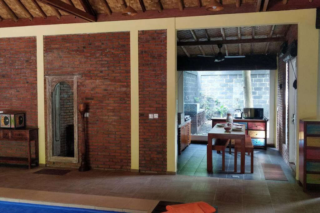 אמד Villa King: Unique Villa With Indoor Swimming Pool מראה חיצוני תמונה