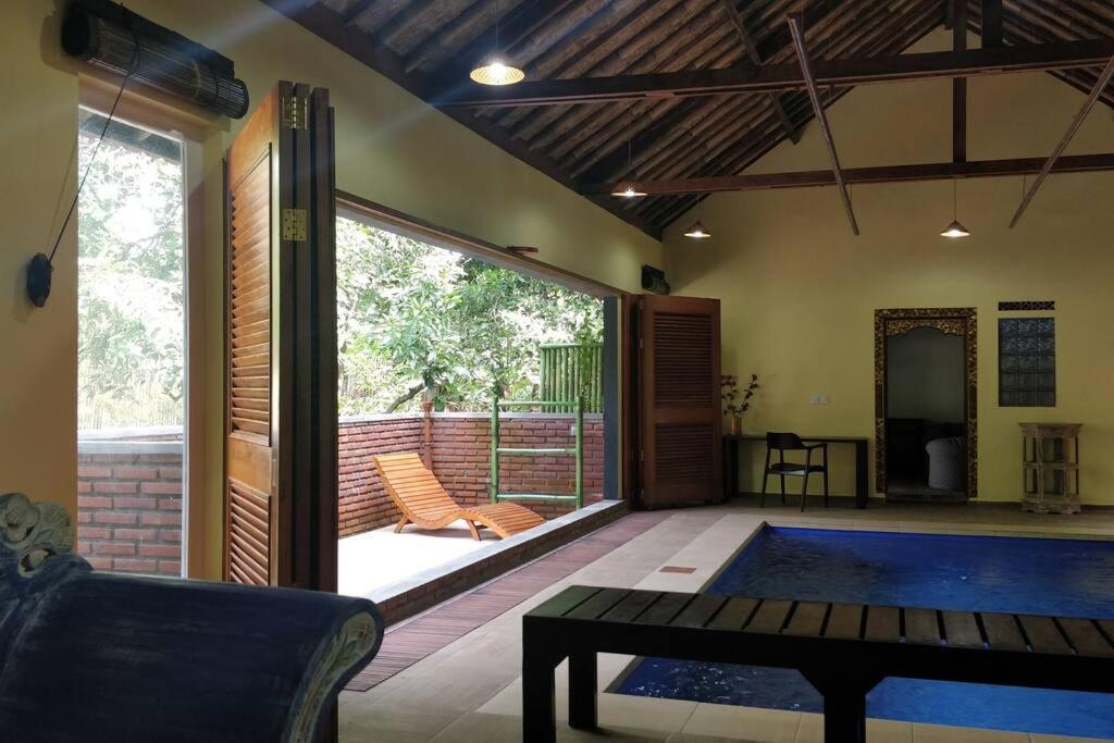 אמד Villa King: Unique Villa With Indoor Swimming Pool מראה חיצוני תמונה