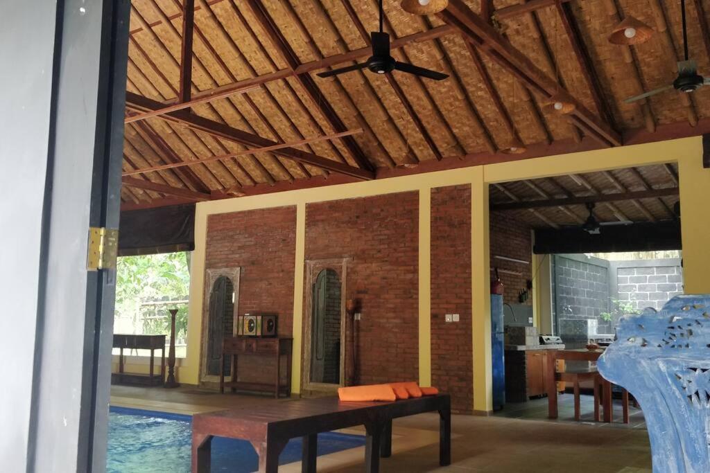 אמד Villa King: Unique Villa With Indoor Swimming Pool מראה חיצוני תמונה
